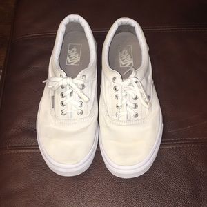 Men’s White Vans